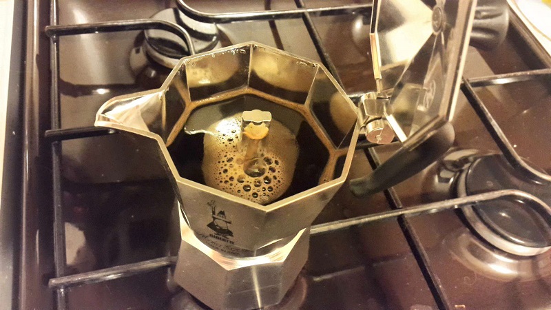 кофе в гейзерной кофеварке