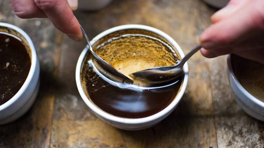 кофе в чашке