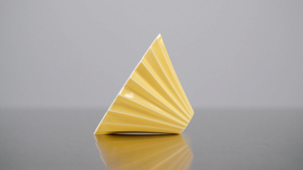 Воронка керамическая ORIGAMI размер М, цвет желтый