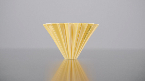 Воронка керамическая ORIGAMI размер М, цвет желтый