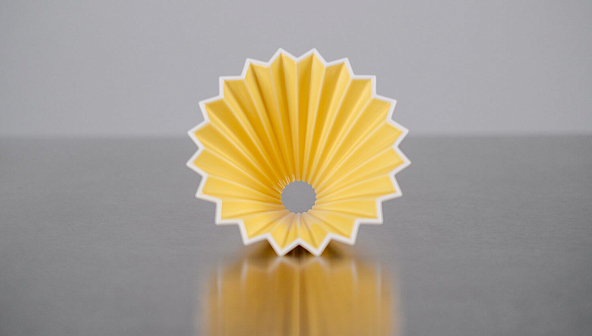 Воронка керамическая ORIGAMI размер М, цвет желтый